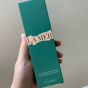 LA MER REPARATIVE SKINTINT SPF 30 LIGHT 02